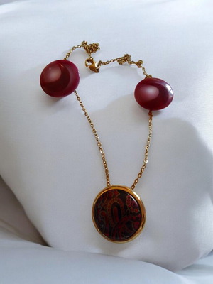 Handmade necklace and earrings set with gold steel chain and designs