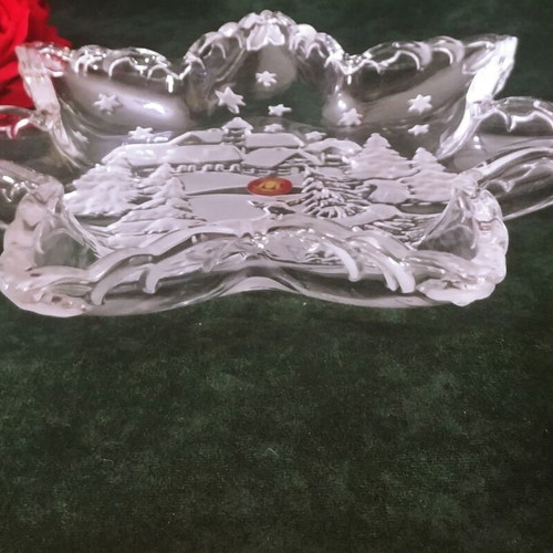 Walther Glass Mikasa Christmas Carol plate new, Christmas star design
