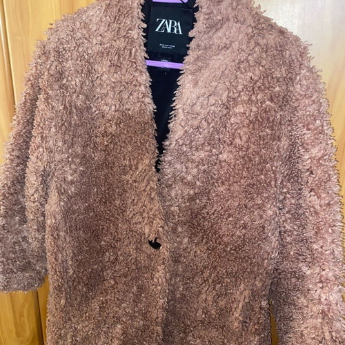Teddy coat Zara used, rotten apple color, size S