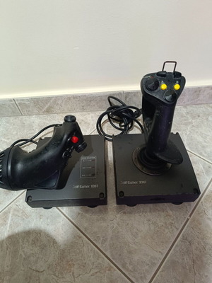 Σετ χειριστηρίων πτήσης Saitek X36F joystick και X35T throttle, vintage