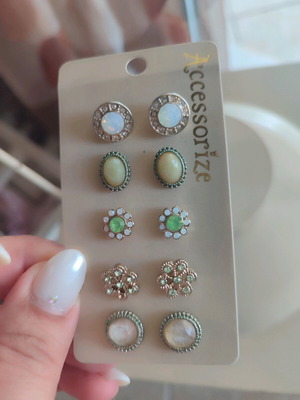 Accessorize 5 ζευγάρια σκουλαρίκια πακέτο