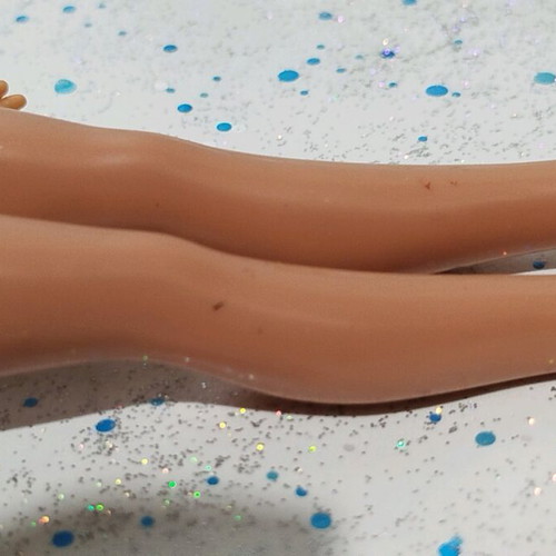 Bratz Sun kissed Summer Yasmin and rare Dana dolls used, set of 2