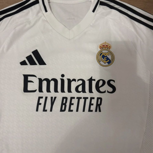 Real Madrid jersey like new, official, size L, white with black details