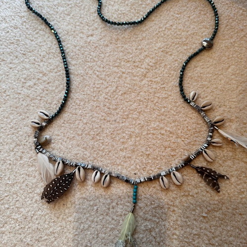 Long handmade necklace like new with shells and feathers green