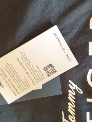 Tommy Hilfiger T-shirt, black, size M