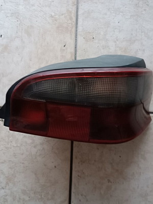 Πίσω δεξιό φανάρι για Peugeot 106 '96-'03 μεταχειρισμένο