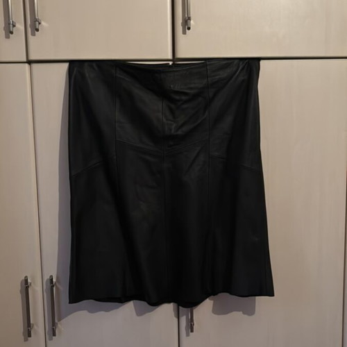 Leather skirt Skrivanou size XL like new, black