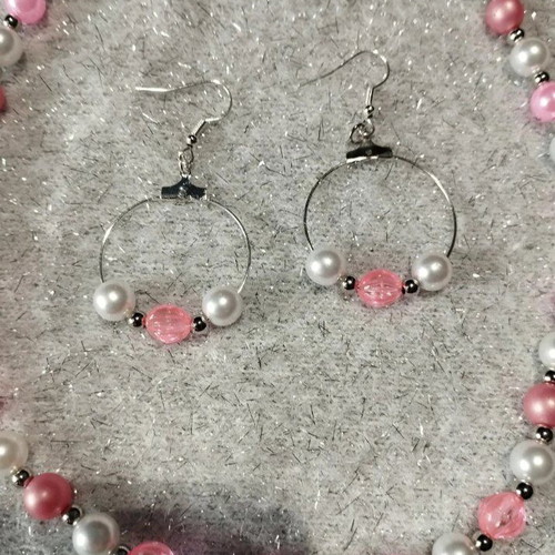 Handmade pink and white jewelry set new