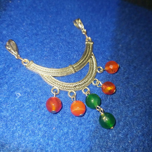 Pendant with semi-precious stones made to order