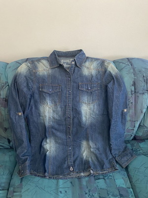 Denim shirt size S like new, blue