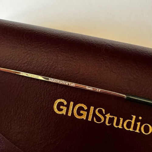 GIGIStudios eyeglasses like new, gold color