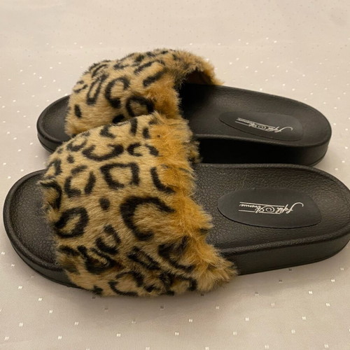 Fift Avenue slippers with fuzzy animal print, new, size 40