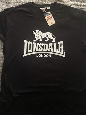 Μπλούζα Lonsdale London καινούργια, μέγεθος L, μαύρη με λευκό logo
