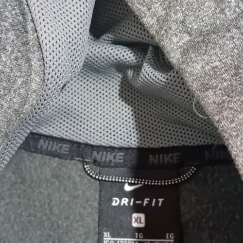 Nike dri fit hoodie for boys XL like new