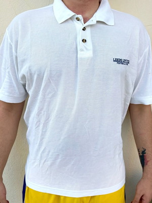 Ανδρική Polo μπλούζα Leeds United  Καινούργια κοντομάνικη μπλούζα  με γιακά σε ασπρο χρωμα XL Polo