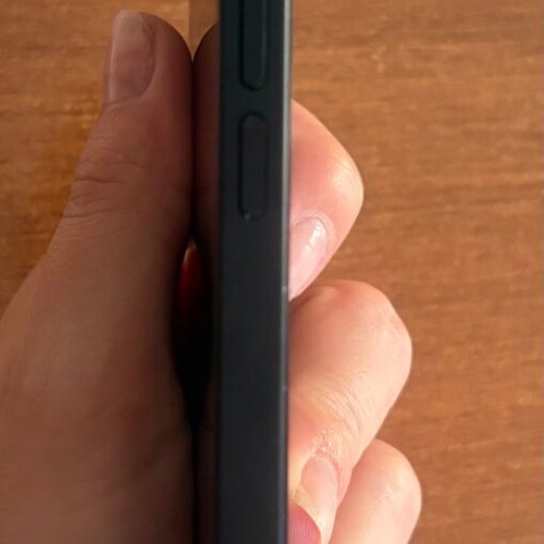 iPhone 13 128GB used, black, battery needs service, includes two fast charging cables