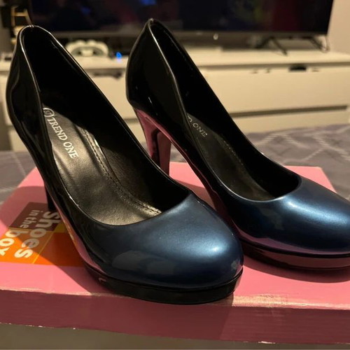 Trend One patent leather pumps dark blue size 37
