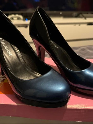 Trend One patent leather pumps dark blue size 37