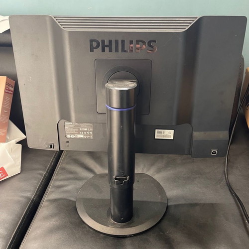 Philips 221B3L LED 21.5" Full HD monitor used with cracked panel
