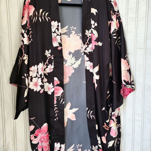 Pull & Bear floral kimono cardigan size M used