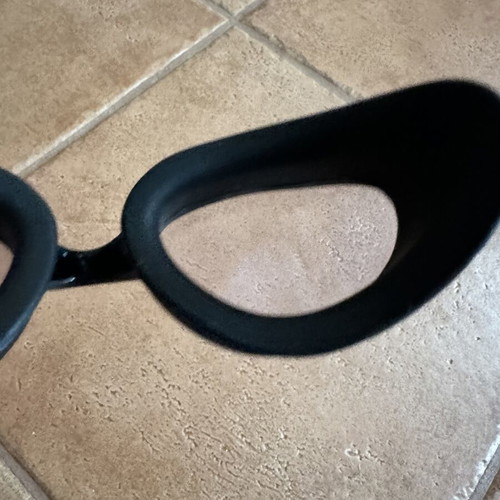 Sports swimming goggles like new