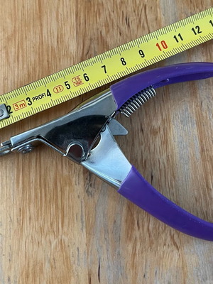 Pet nail clipper like new