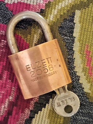 Collectible padlock used, copper, Hungarian made 1970-1980