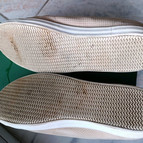 La coste beige suede sneakers size 39 in very good condition