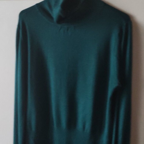 Two sweaters like new, one gray and one petrol, chest 86cm