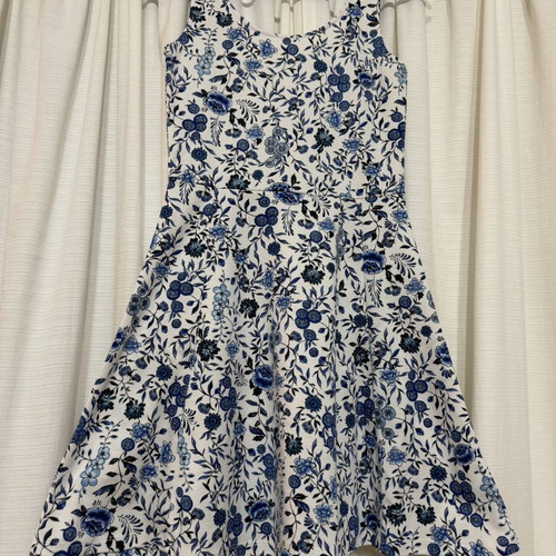 Floral dress H&M size 36 like new, white and blue