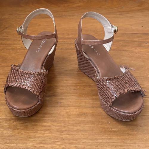 Mosaic sandals used, woven leather, brown, size 40