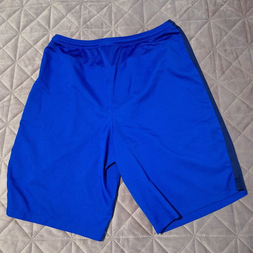 FC Barcelona 2015/2016 Away football shorts boys size XL like new