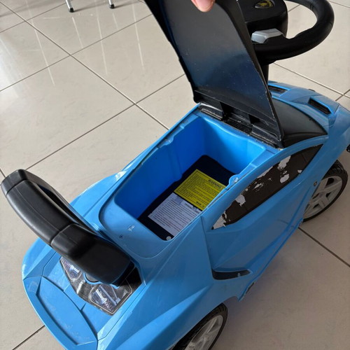 Lamborghini Ride-On Car used, blue/black