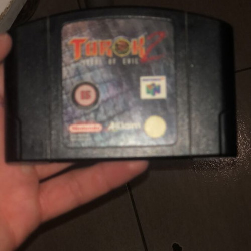 Turok 2 Nintendo 64 like new, fully functional