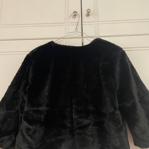 Black fur jacket with 3/4 sleeve new
