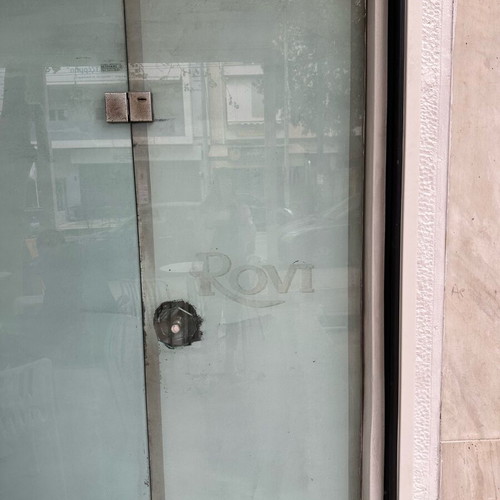 Glass shop door like new, dimensions 220x80 cm