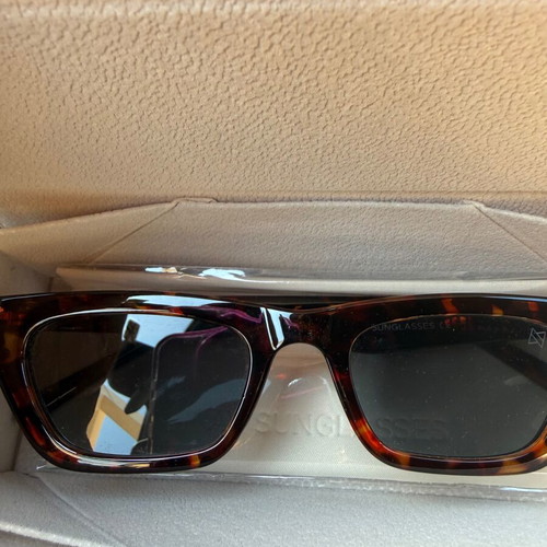 Karen AV sunglasses new, brown with case and authentic cloth