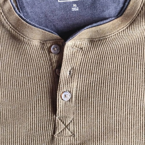 Club Room t shirt XL like new, olive color