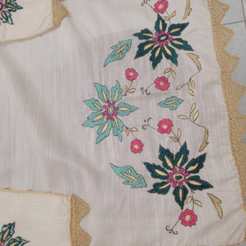 Handmade set of 3 pieces like new
