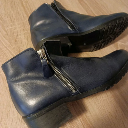 Women's ankle boots size 38 like new, dark blue leather