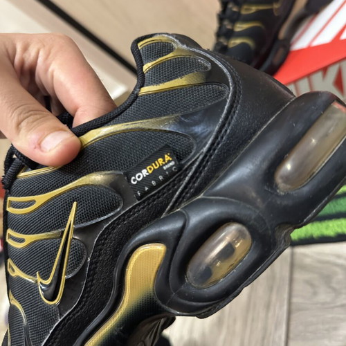 Nike TN Airmax Plus sneakers like new, size 44.5, black and gold