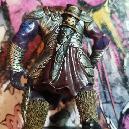 Eldritch Giant miniature like new from Dungeons & Dragons