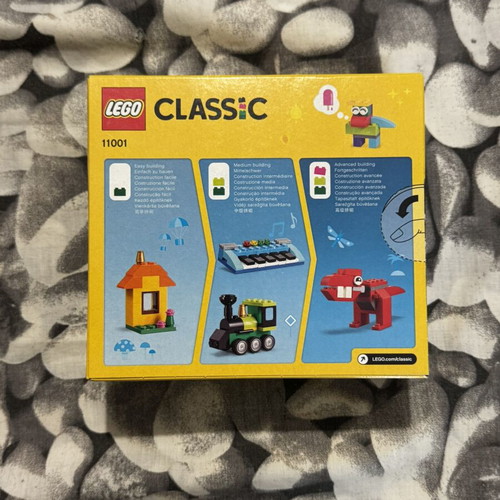 Lego Classic 11001 Bricks and Ideas like new, 123 pieces