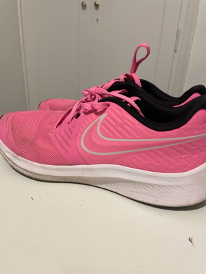 Nike running shoes like new, pink, size 39