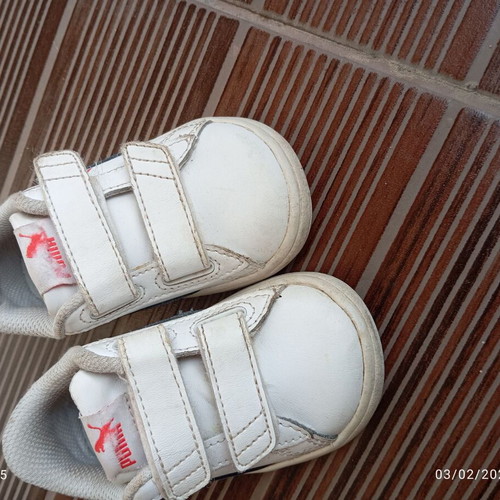 Puma sports shoes boy-girl no20 like new