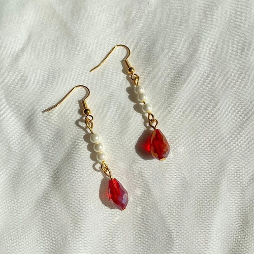 Handmade coquette vintage earrings with pearls and crystal, made to order