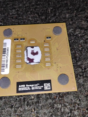 AMD Sempron 2800+ Processor like new, Socket A 2000 MHz