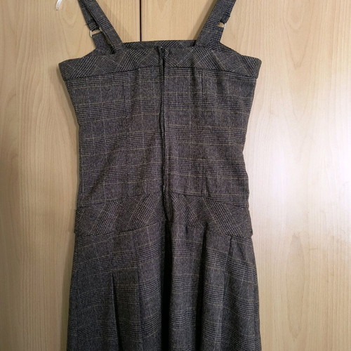 Brown checkered mini dress like new, size M