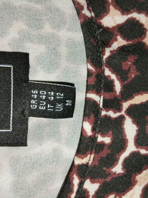 Access blouse size M like new