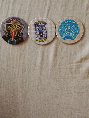 Mad Caps collectible badges set 138/139, number 8